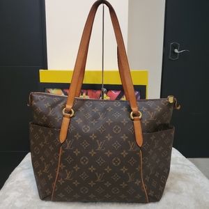 Louis Vuitton Monogram Totally MM